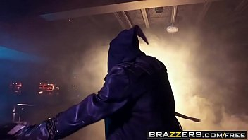 Brazzers - Порнозвезды любят большие - Oversnatch XXX пародийная сцена с Алеттой Оушен и Дэнни Ди в главных ролях