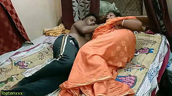 Индийскую горячую невинную бхабхи трахнул тамильский юный мальчик! секс