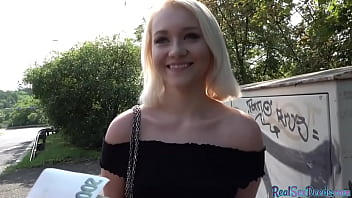Чешская teen4cash наслаждается сексом на улице после засвета в видео от первого лица